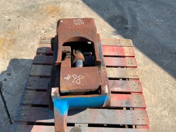 HYDRAULIC QUICK HITCH...80mm PINS......98mh. 308810946