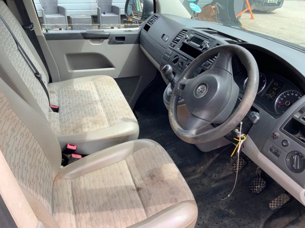 2013 VW TRANSPORTER.  2.0lt DIESEL..5 SPEED. 309064641
