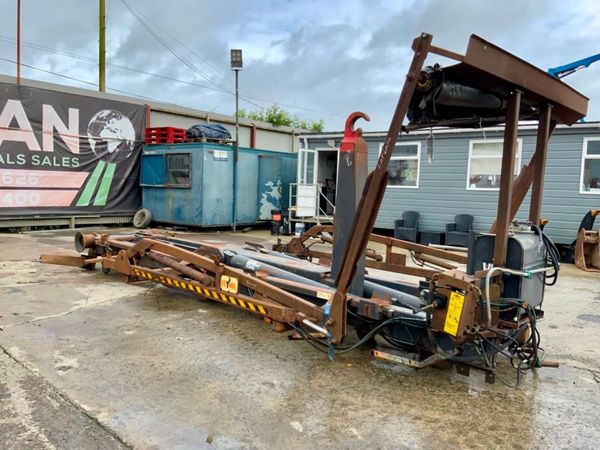 VDL HOOK LOADER SKIP GEAR.........4056. 309171818