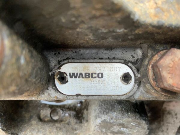 DAF XF 2330 Astronic Automatic Gearbox. 300228990
