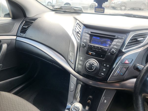 Hyundai i40 2014 1.7 Diesel Taxed and Tested 300636452