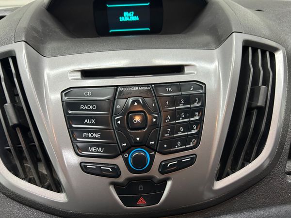 2015 (152) FORD TRANSIT 17 SEATER. 2.2 TDCI 301002235