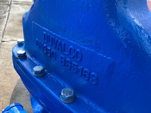 CAST IRON WATERMAIN SLUICE VALVES....1602 301020849