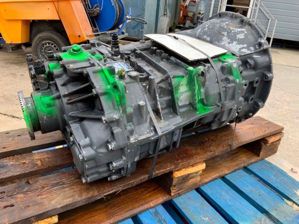 DAF 75CF 9 Speed ZF Manual Gear Box......9 S 1110 301779484