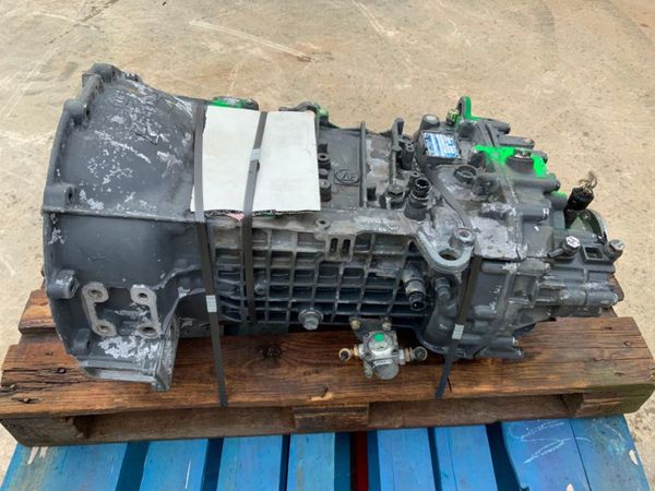 DAF 75CF 9 Speed ZF Manual Gear Box......9 S 1110 301779481