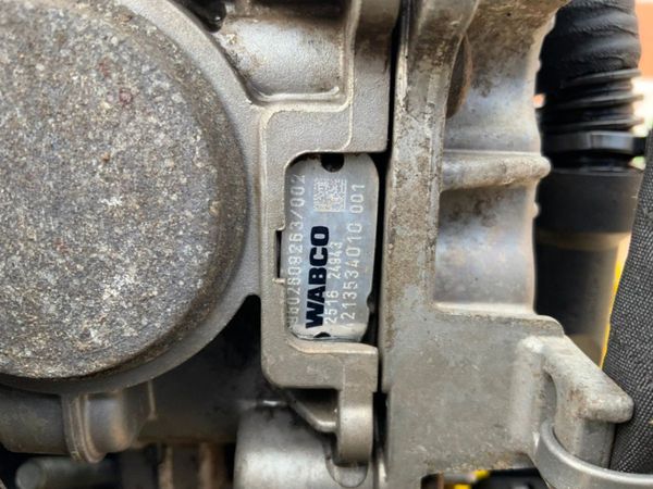 Mercedes-Benz Antos 8 Speed Automatic Gearbox.... 301805532