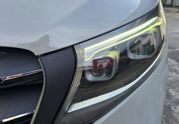 Best in action, The all new Mercedes-Benz Vito 302416228