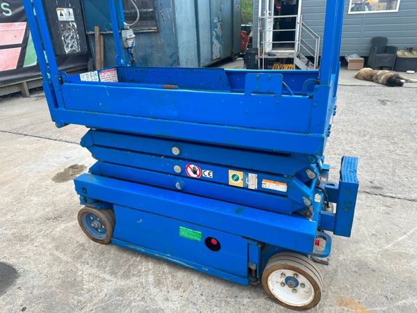 2012 SKYJACK / GENIE SJ 3219  LIFT....230 HOURS.. 303432509