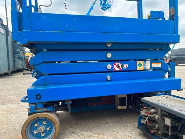 2012 SKYJACK / GENIE SJ 3219  LIFT....230 HOURS.. 303432515