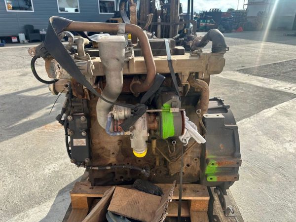 Deutz 3.6L4 engine . PARTS / SPARES only 314187341