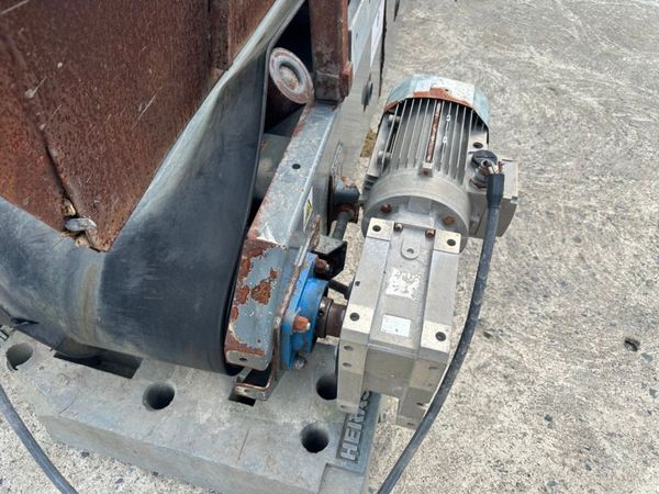11 X 5 FT ...ELECTRIC ...CONVEYOR.....535 314209322