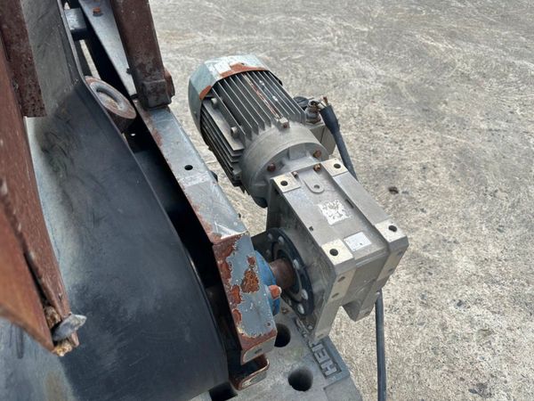 11 X 5 FT ...ELECTRIC ...CONVEYOR.....535 314209323