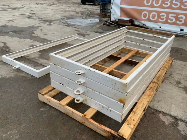 METAL FORMWORK / DOOR FRAMES...... 314443693