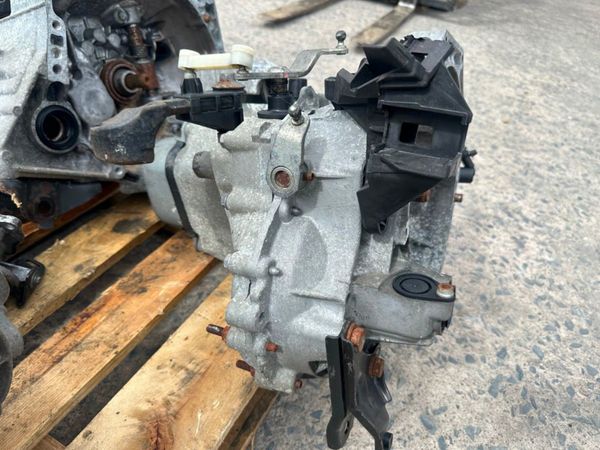 2016 peugeot 2008 208 PETROL GEARBOX...P28G106 314546031