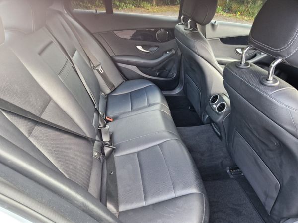 Low Mileage Mercedes-Benz C-220d 314832279