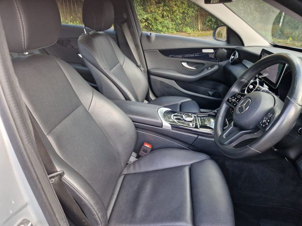 Low Mileage Mercedes-Benz C-220d 314832281