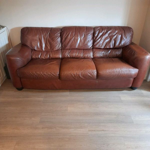 phone number for Patryk Skrobot, 11 Living Room Ads For Sale in