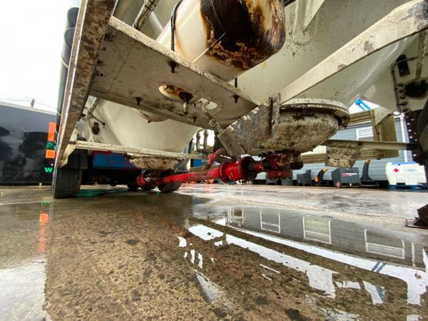 Trailer Trailer Spitzer Powder Cement Tanker...ya 315756756