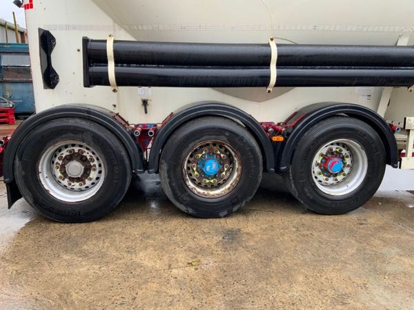 Trailer Trailer Spitzer Powder Cement Tanker...ya 315756759
