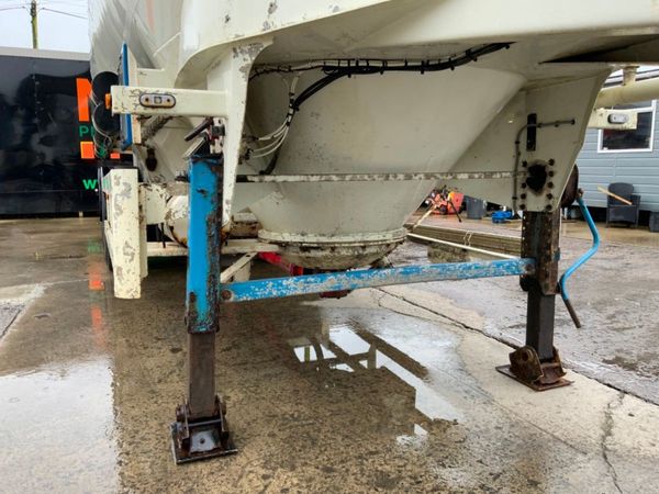 Trailer Trailer Spitzer Powder Cement Tanker...ya 315756753