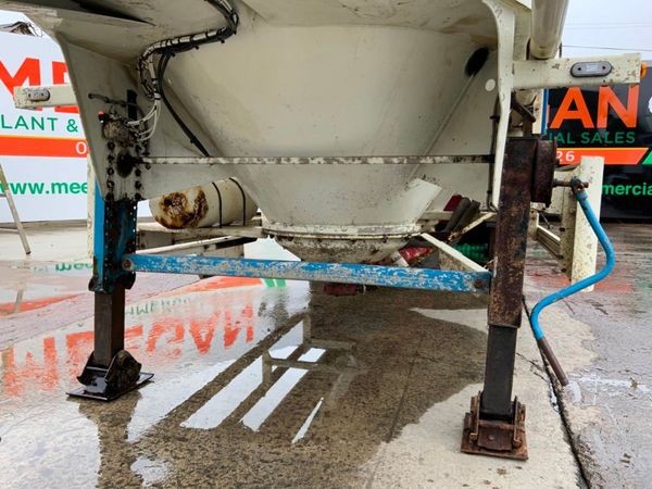 Trailer Trailer Spitzer Powder Cement Tanker...ya 315756768