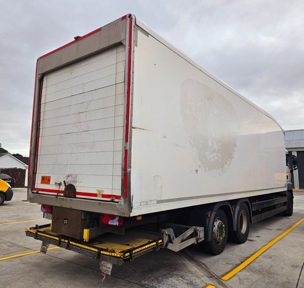 MAN TGS 6X2 Rear Lift ThermoKing 315863539
