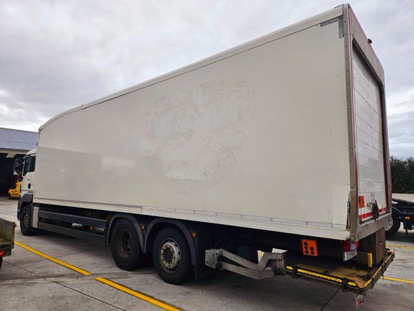 MAN TGS 6X2 Rear Lift ThermoKing 315863533