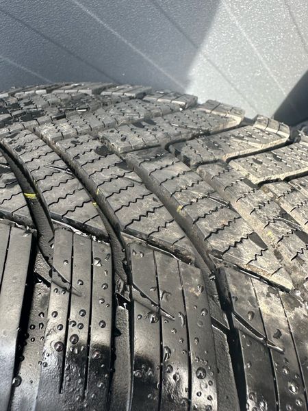 Genuine Mercedes-Benz Alloys New Tyres 316235535