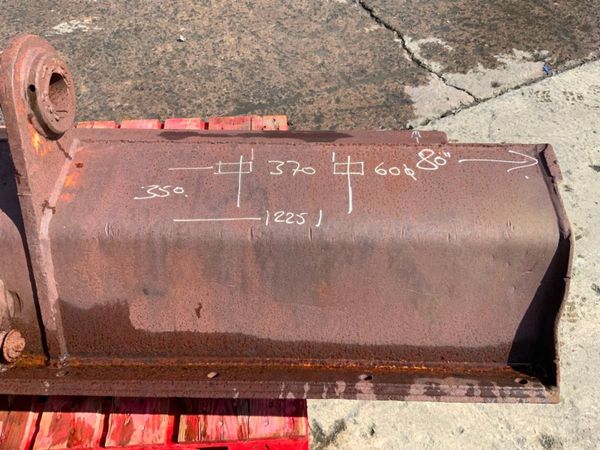 80" GRADING / SCRAPING BUCKET....60mm......400. 316638149