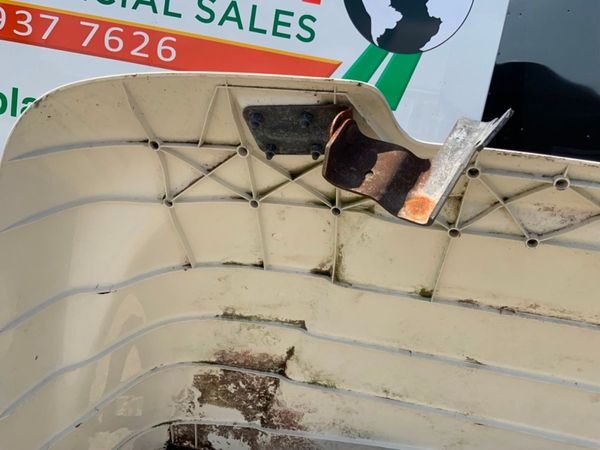 Scania G-series Highline Roof Spoiler Bracket.... 316951484
