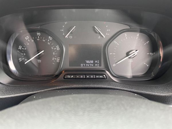 Opel Vivaro 316989861