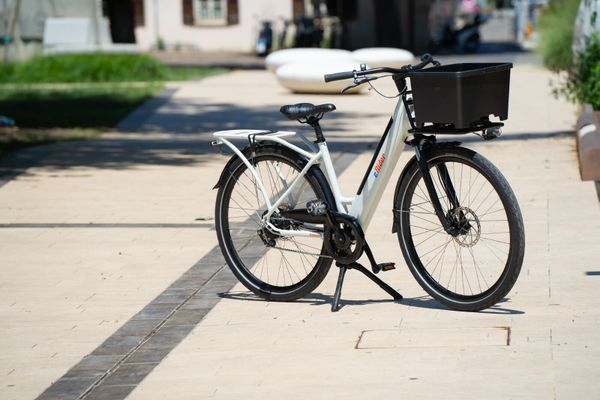 super de lux bike | 1 All Sections Ad For Sale in Ireland | DoneDeal