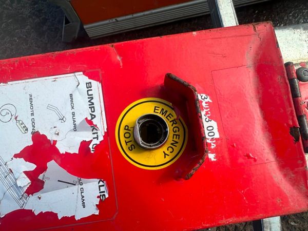 2017 SHIFTA 'BUMPA' MATERIAL HOIST......1035 317590549