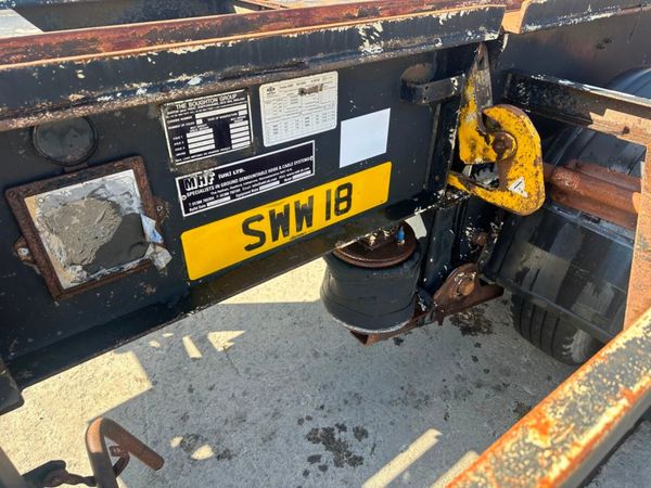 BOUGHTON TRI AXLE HOOK DRAG TRAILER...1816 318342365