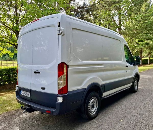 Ford Transit 4 WD  LWB 2016 DOE 4/26 318759573