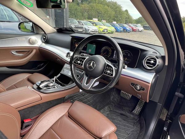 191 Mercedes-Benz E-Class New Model 318789434