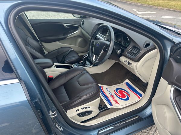 Volvo V40 2014 318976145