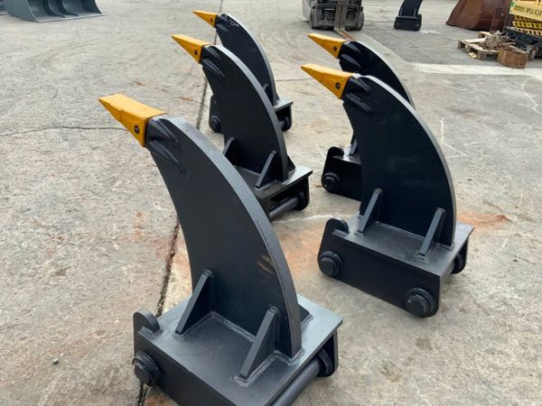 RIPPER TOOTH.....80mm PINS..... 20 TON.....898. 319102158