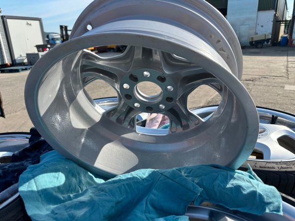 GENUINE..CONTOURS...BMW ALLOYS...17 INCH. 319539525