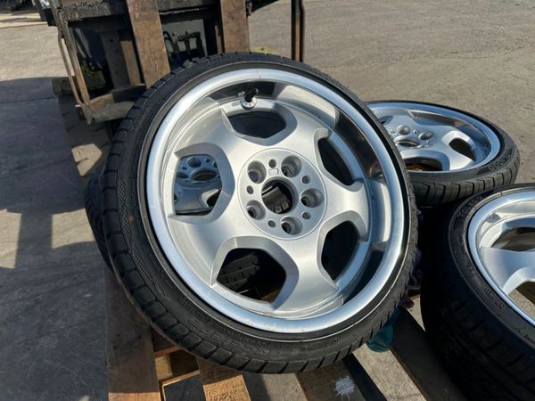 GENUINE..CONTOURS...BMW ALLOYS...17 INCH. 319539534