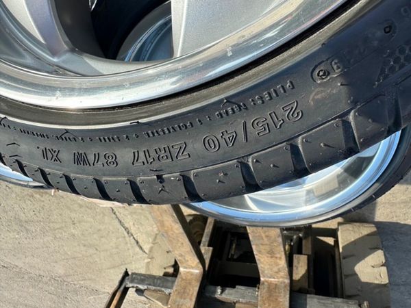 GENUINE..CONTOURS...BMW ALLOYS...17 INCH. 319539537