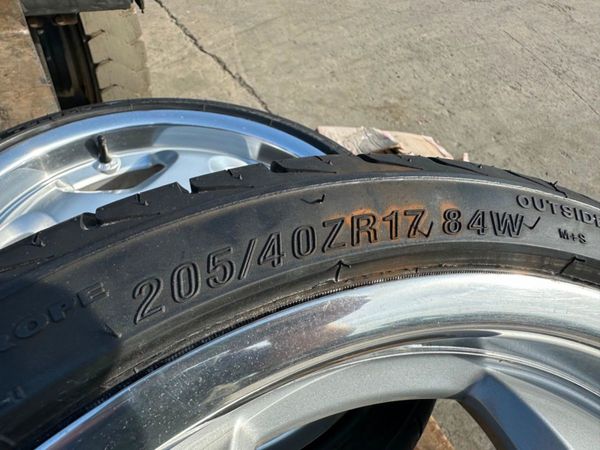 GENUINE..CONTOURS...BMW ALLOYS...17 INCH. 319539542