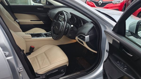 Jaguar XE 2017 automatic AA APPROVED 319771204