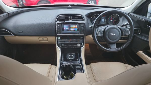 Jaguar XE 2017 automatic AA APPROVED 319771202