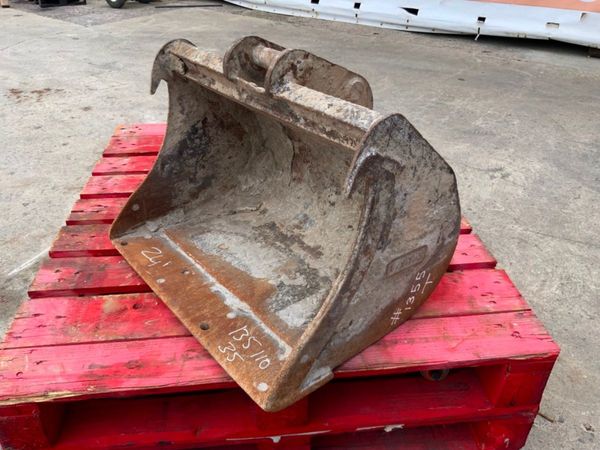 24" MINI DIGGER BUCKET....35mm PINS.........1355 310076597