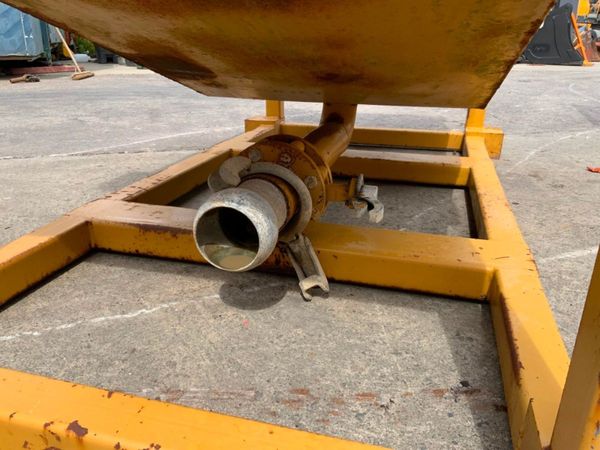 KELLY TANK SETTLEMENT TANK & STILLAGES..940t 310083803