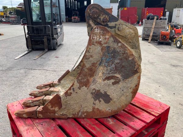 24" STRICKLAND BUCKET.....60mm PINS.......1412T 310169036