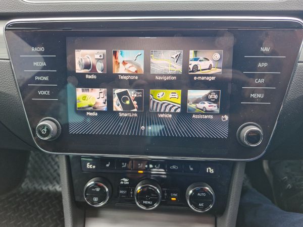 Skoda Superb 2022 1.4 petrol hybrid 310501156