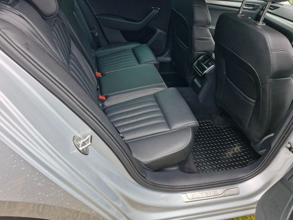 Skoda Superb 2022 1.4 petrol hybrid 310501180