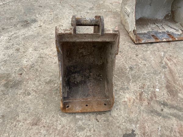 12" MINI DIGGER BUCKET.....35mm PINS....1350. 310837198